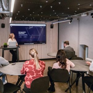 Tekoälylukutaito - koulutuskuva.
